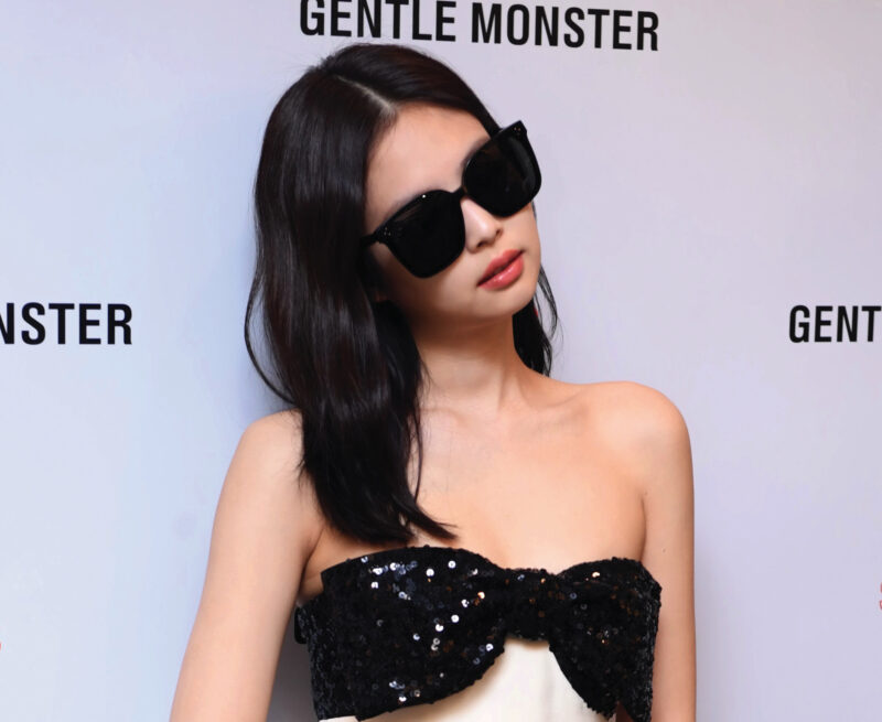 Blackpink's Jennie, one of Gentle Monster's ambassadors, wearing AI sunglasses